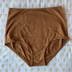 ARQ high rise undies in Toffee